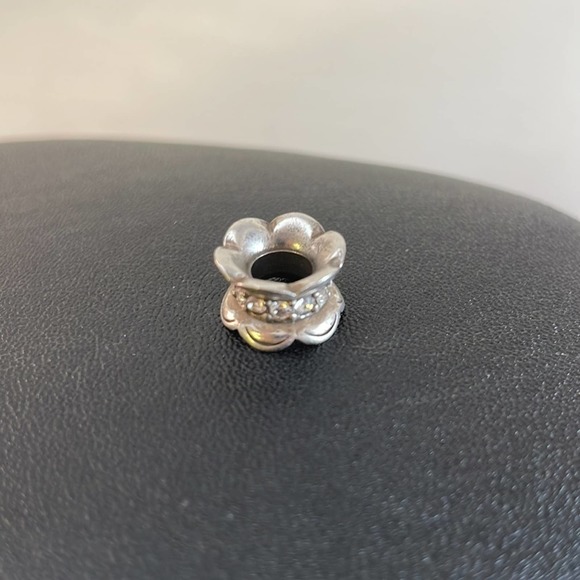 Brighton scalloped spacer Bead Charm - Picture 3 of 4